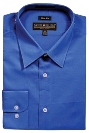 A neatly folded royal blue slim-fit dress shirt with a collar highlights the "Daniel Ellissa" label. This "DS3003" piece combines the elegance of a classic shirt with the enhanced comfort of a CVC fabric blend.
