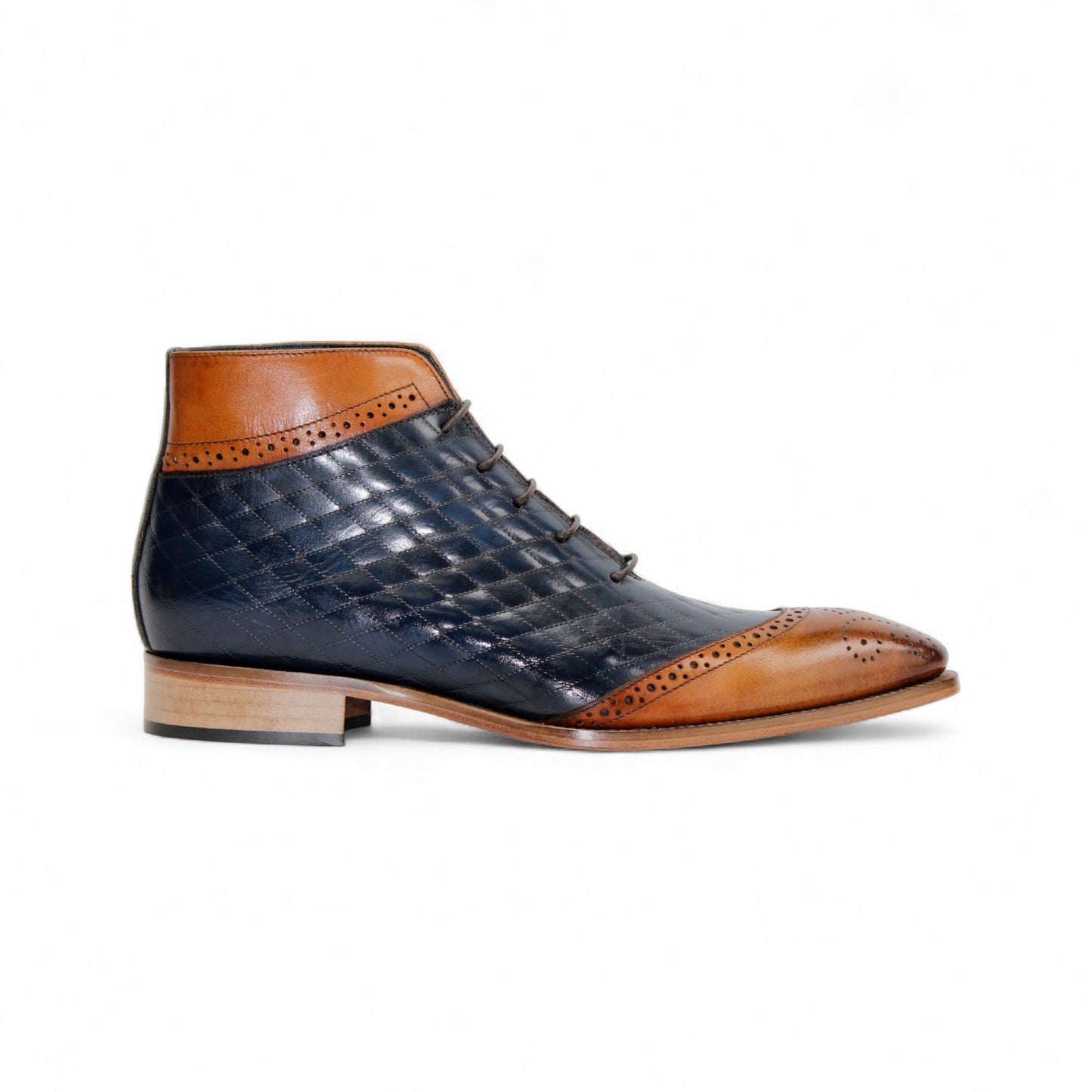 The Duca Lauro Cognac/Navy by Duca Di Matiste is a men's dress shoe featuring a black quilted leather body, brown leather trims, lace-up closure, and wooden sole—crafted in the refined tradition of Italian shoemaking.