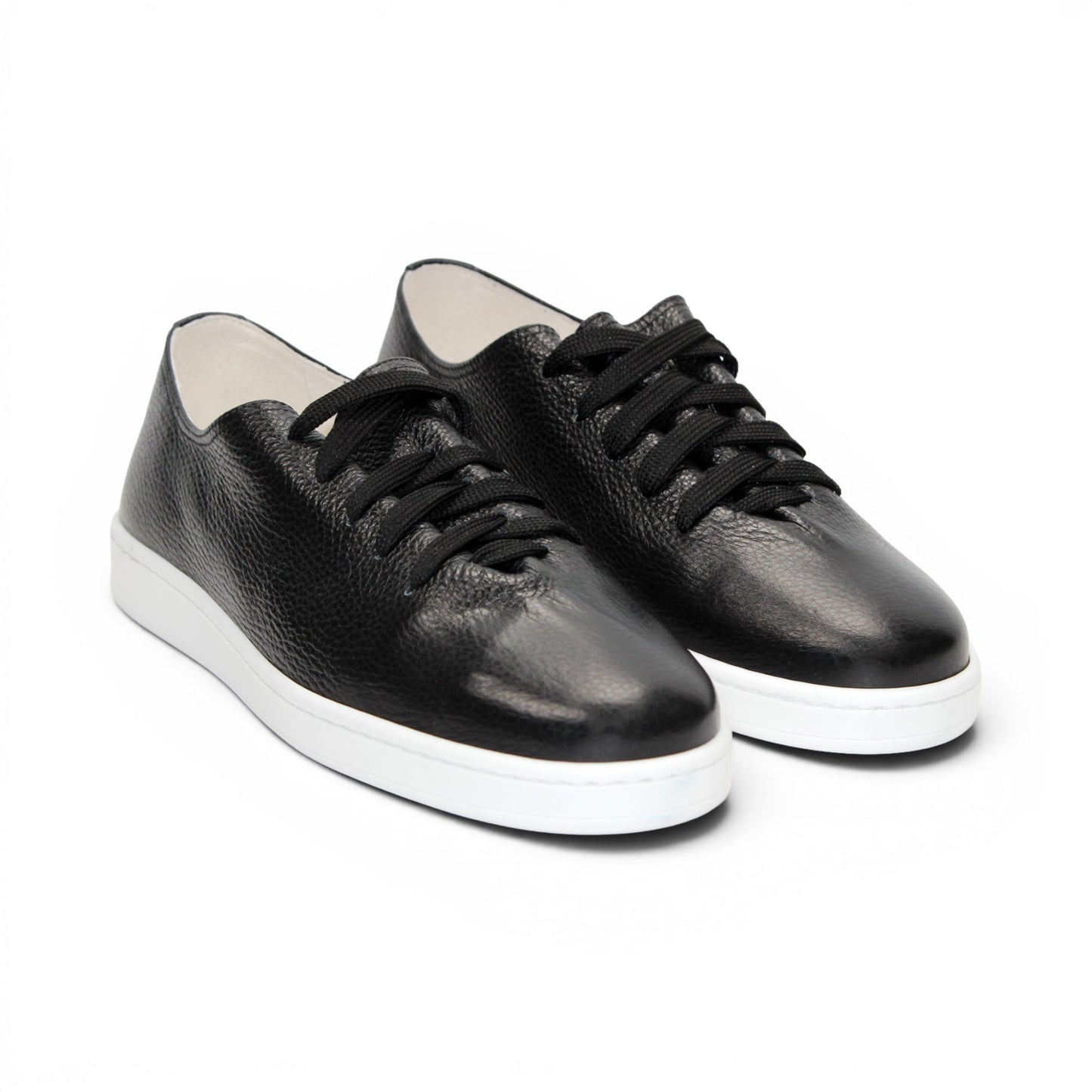 The Duca Di Matiste Duca Max Black is a modern black Italian Dollaro leather sneaker with black laces and a white rubber sole, displayed in side profile against a white background.