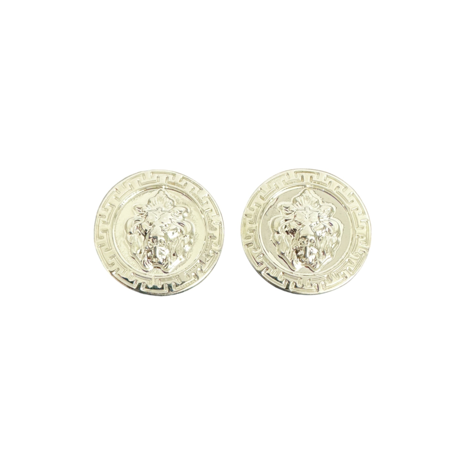 A pair of Matiste Silver Lion Lace Bar cufflinks featuring a raised lion head design, inspired by Italian luxury and echoing the regal style of Matiste accessories.