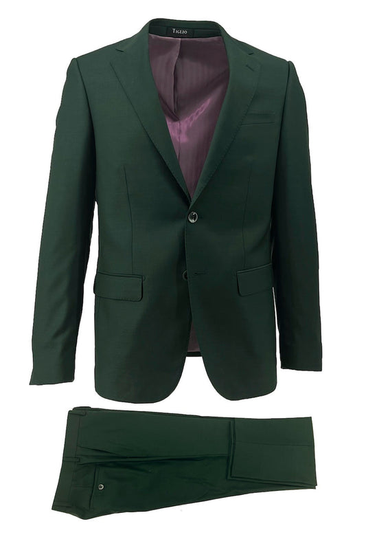 The Tiglio Luxe Forest Green Porto Slim Fit Suit (TIG4186) is a pure wool, single-breasted two-piece with a two-button jacket and matching trousers—an elegant addition to luxury menswear by Tiglio Luxe.