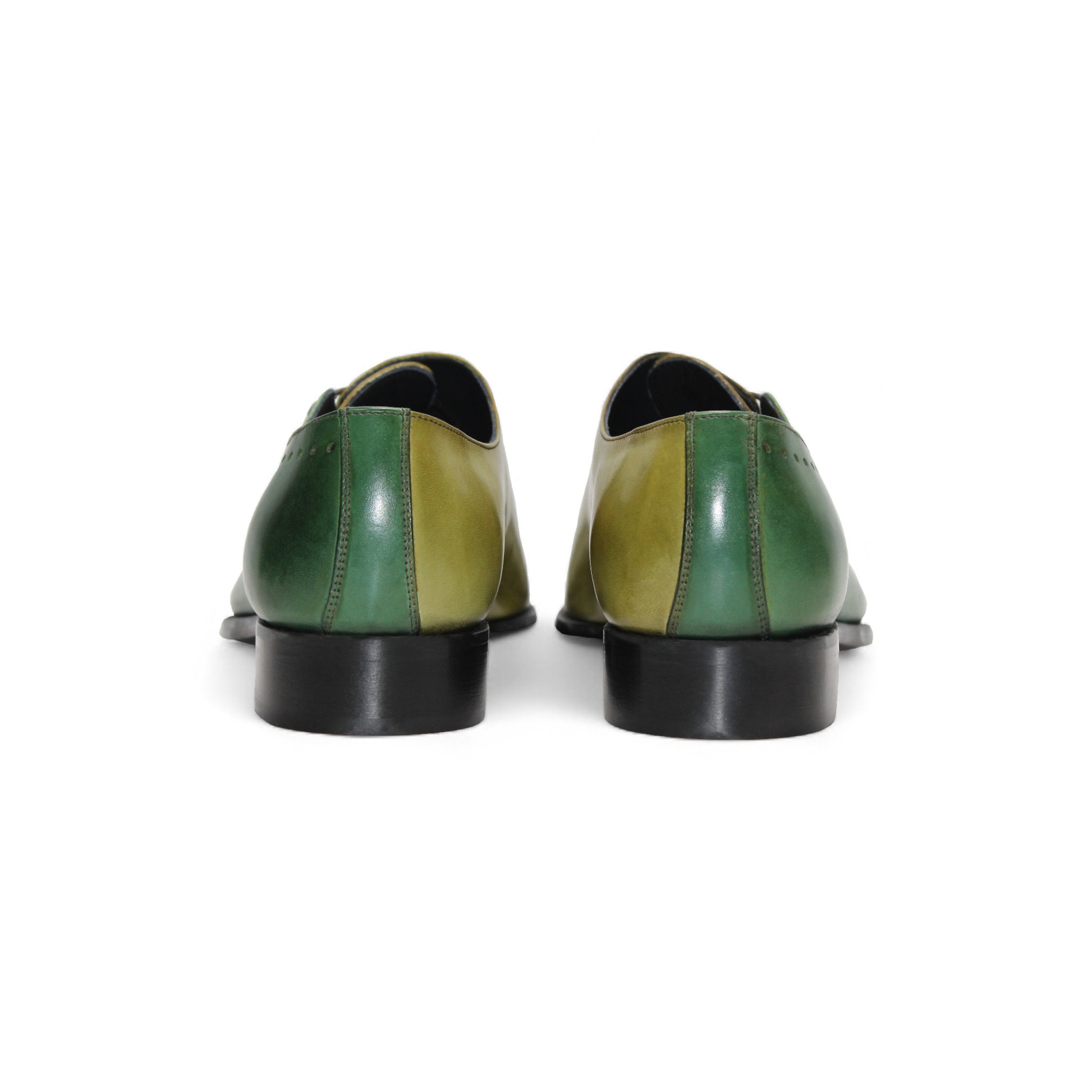 The Duca Di Matiste Duca Veroli Green/Olive is a genuine leather oxford with darker toe and heel, light green tongue, black sole and laces. Italian craftsmanship shines in every detail. Displayed on a white background.